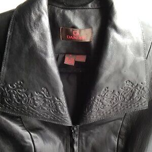 Host Pick  Cropped Danier Leather Jacket